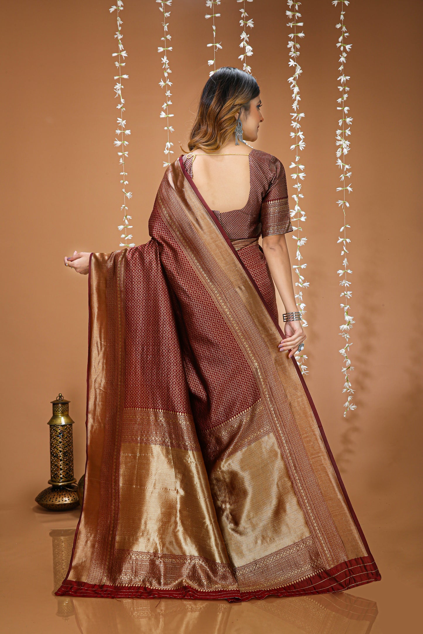 Heavenly Soft Silk Saree With Charming Blouse Piece