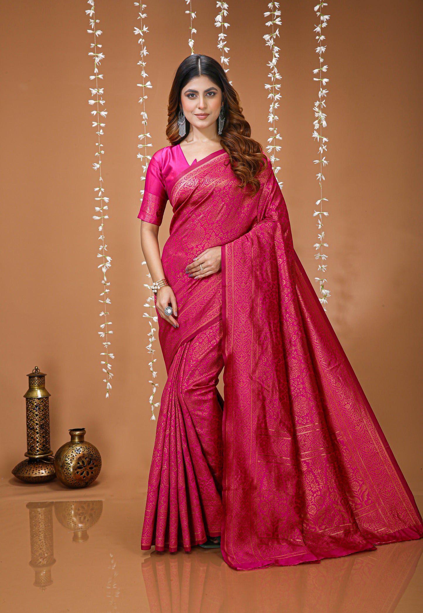 Very Good-looking soft Silk Saree With Zari Weaving