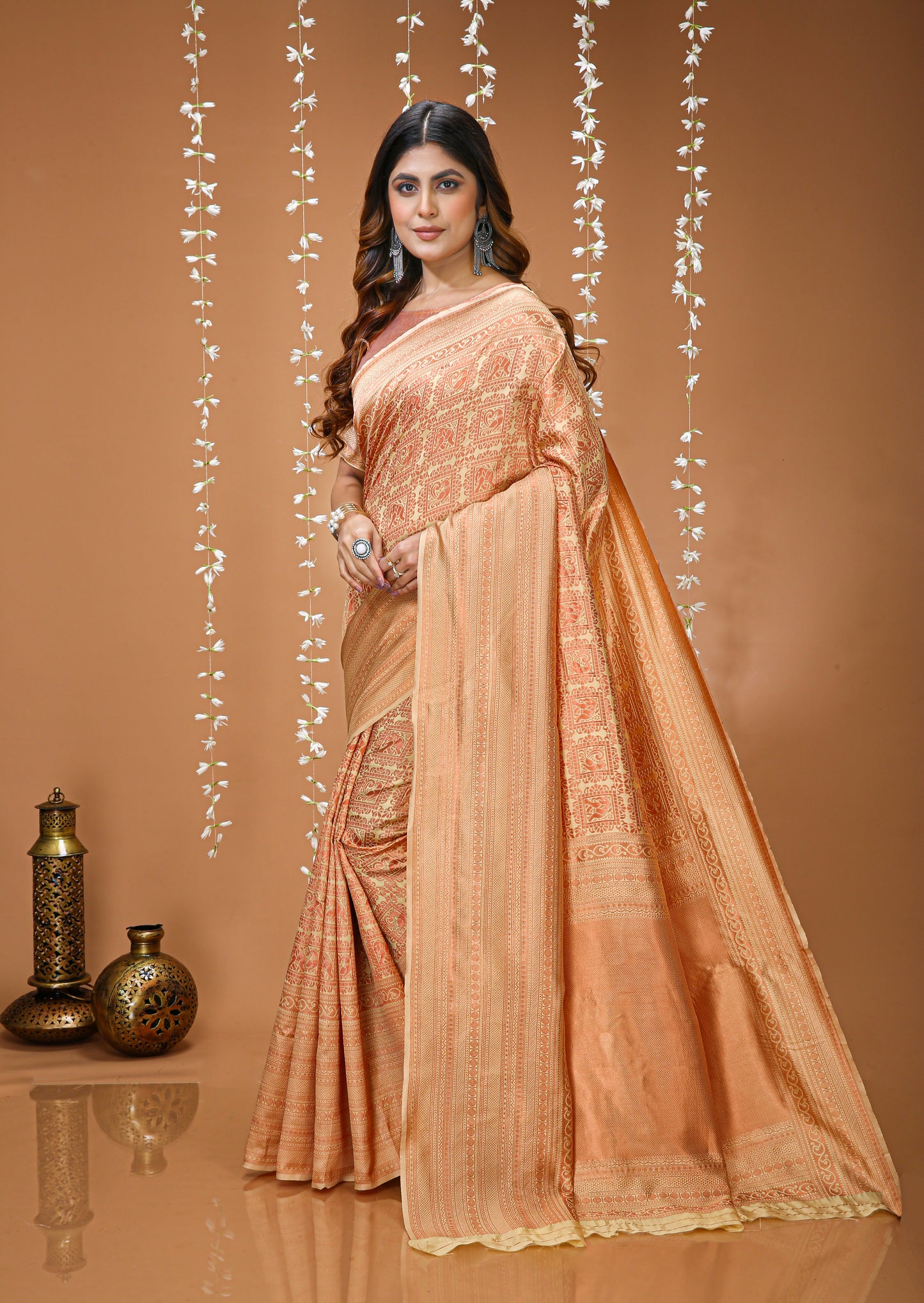 Stunning Soft Silk Saree With appealing Blouse Piece