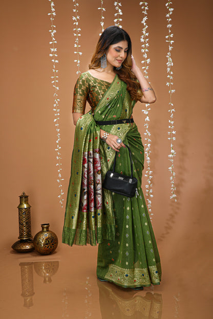 Glamorous Cotton Silk Saree With Rich Pallu