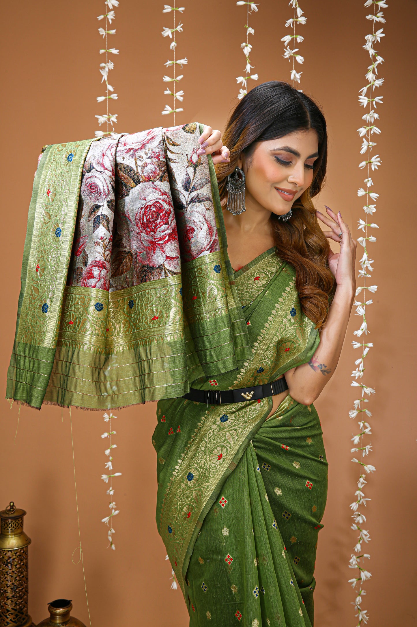 Glamorous Cotton Silk Saree With Rich Pallu