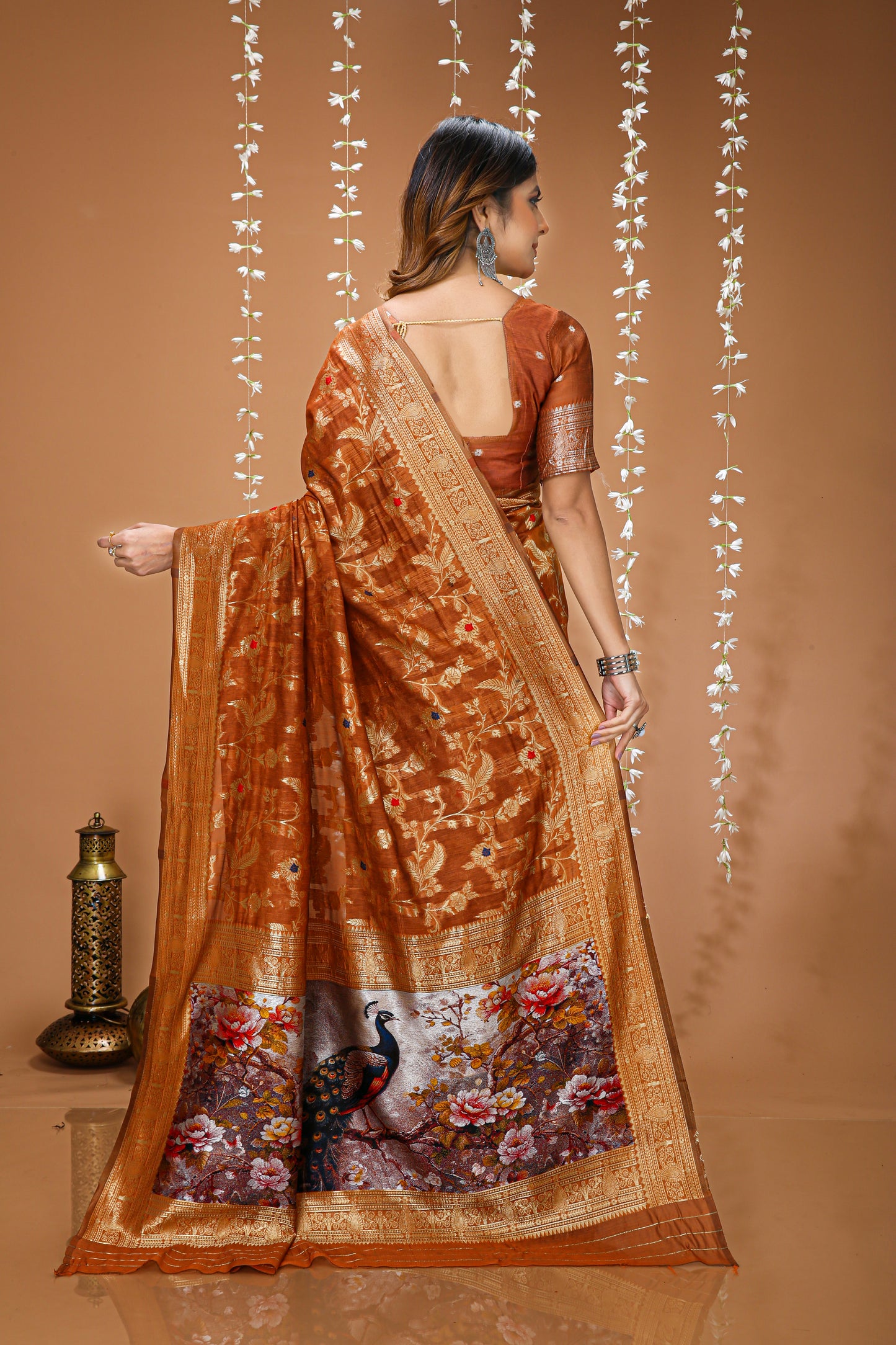 Glamorous Cotton Silk Saree With Rich Pallu