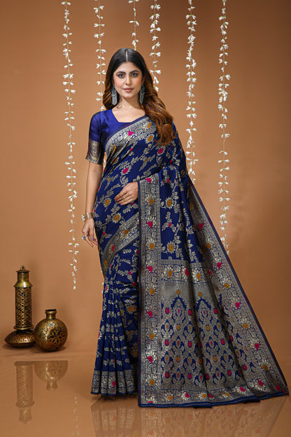 Graceful Zari Weaving Soft Silk Saree With stunning  Blouse Piece