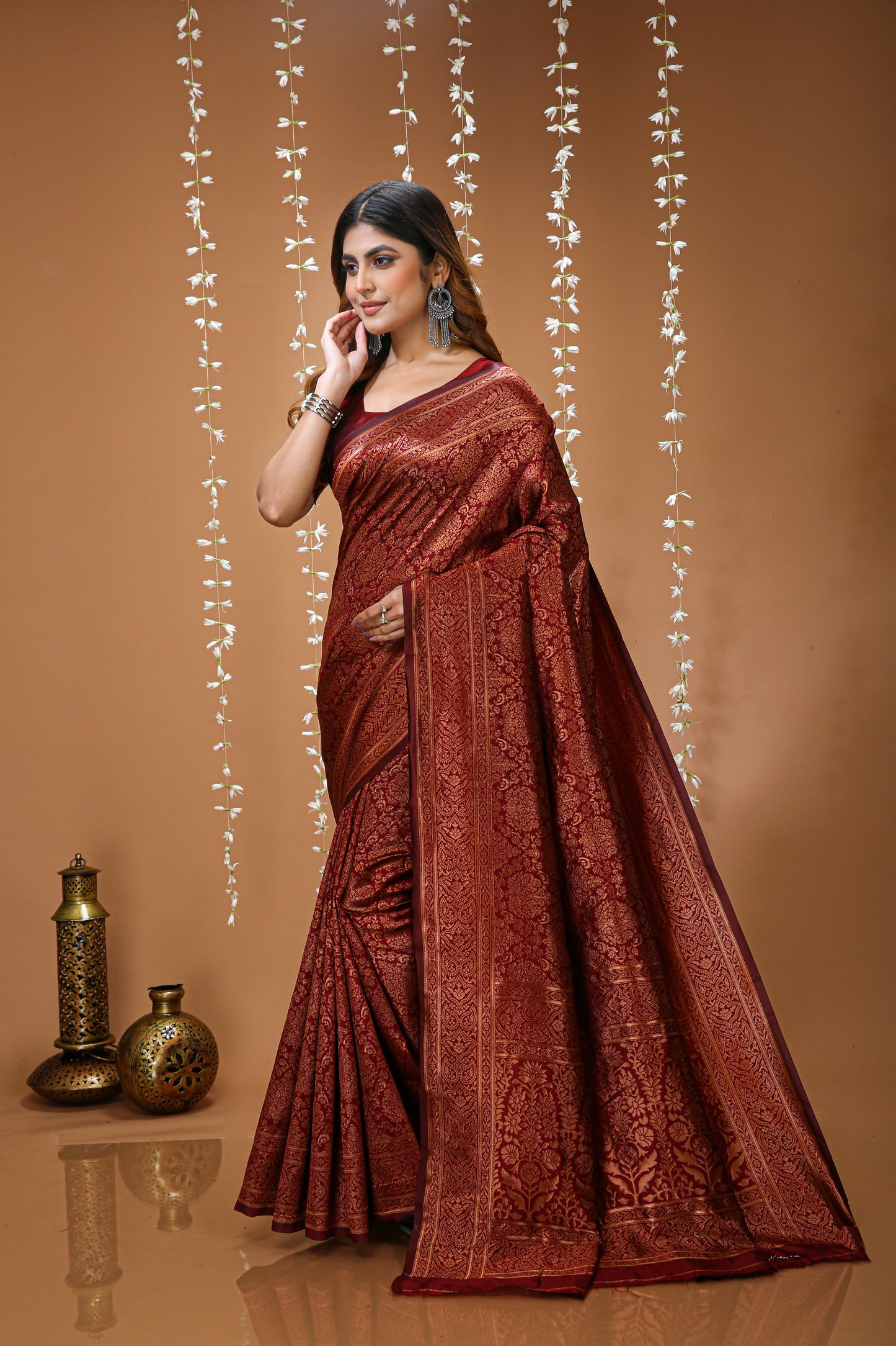 Very Good-looking soft Silk Saree With Zari Weaving