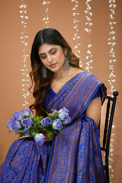 Very Good-looking soft Silk Saree With Zari Weaving