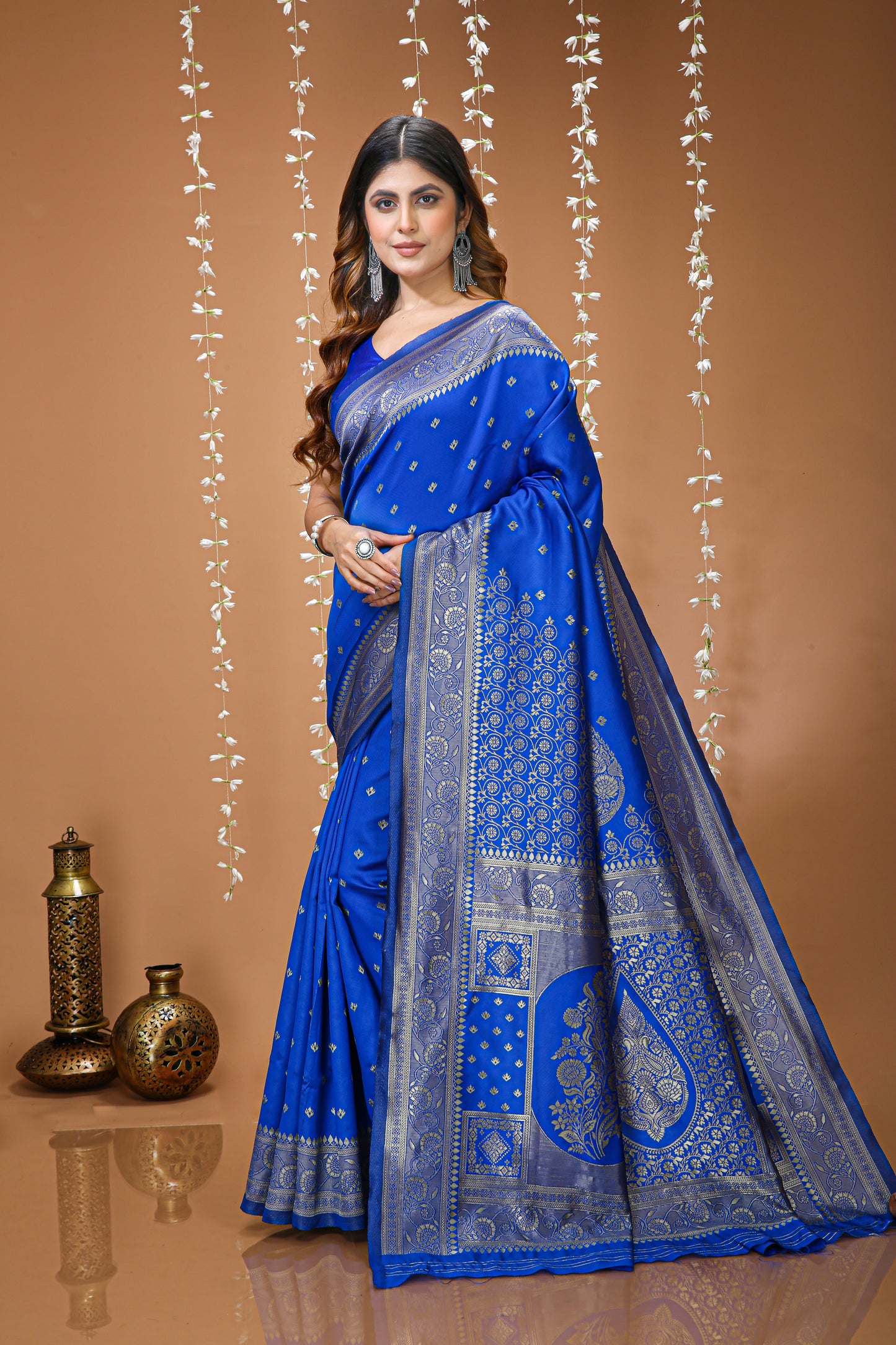 Winsome Soft Silk Saree With Lovely Blouse Piece