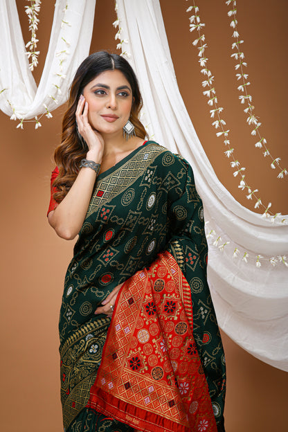 Very charming Soft Silk Saree With Zari Weaving