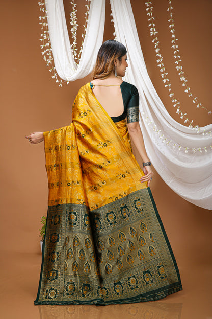 Elegant Zari Weaving Soft Silk Saree With Blouse Piece