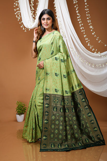 Very Pleasing Soft Silk Saree With Beautiful Blouse Peice