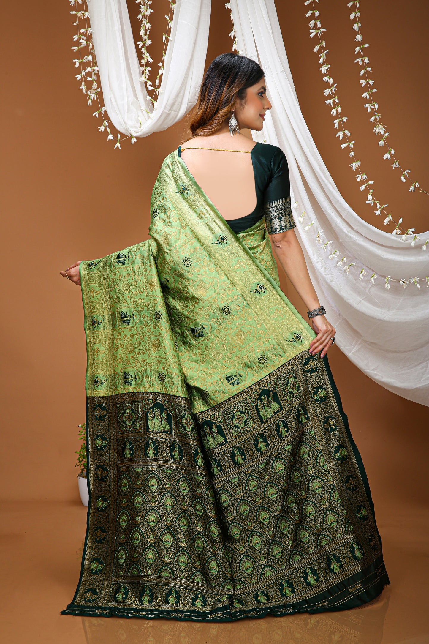 Very Pleasing Soft Silk Saree With Beautiful Blouse Peice
