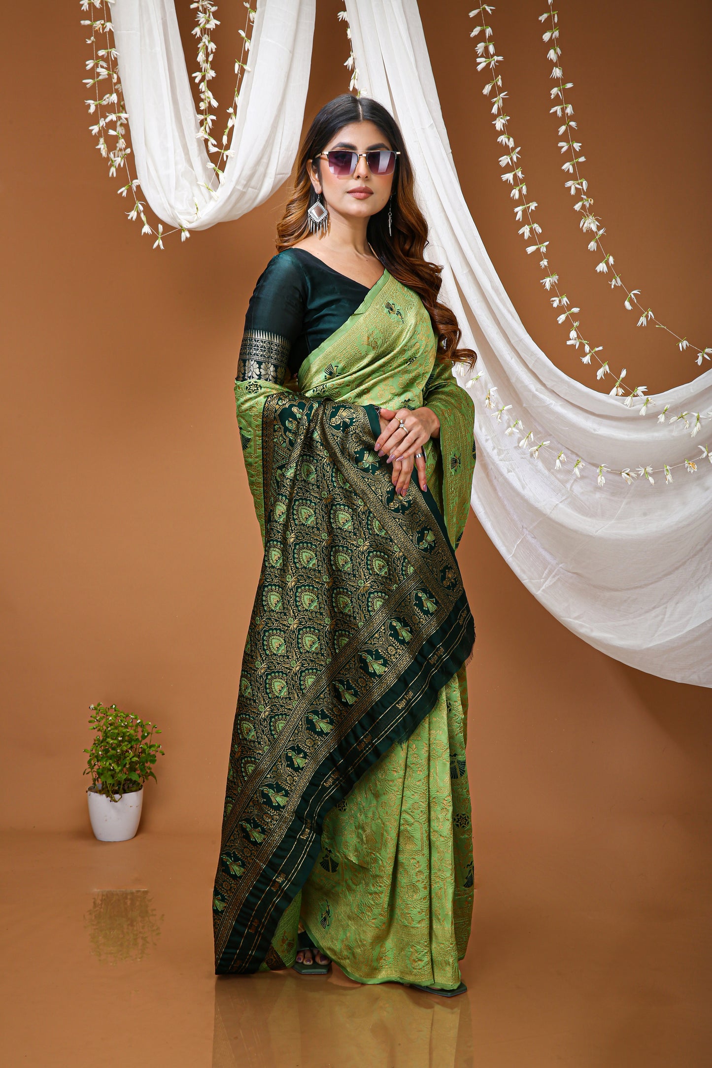 Very Pleasing Soft Silk Saree With Beautiful Blouse Peice