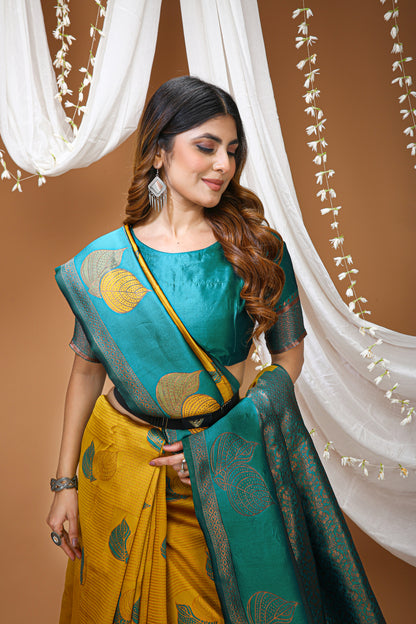 Aesthetic Zari Weaving Soft Silk Saree With alluring Blouse Piece