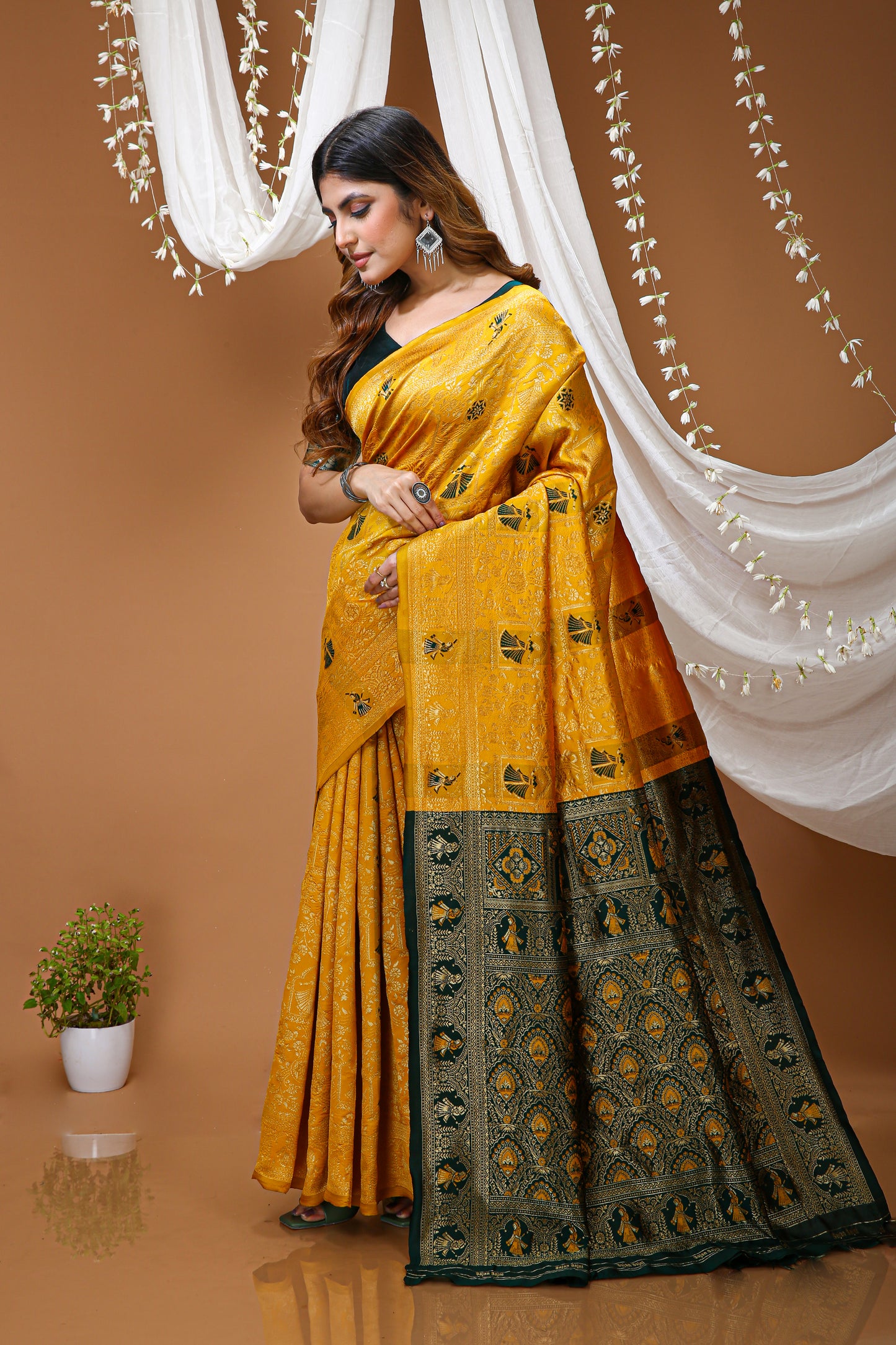 Very Pleasing Soft Silk Saree With Beautiful Blouse Peice