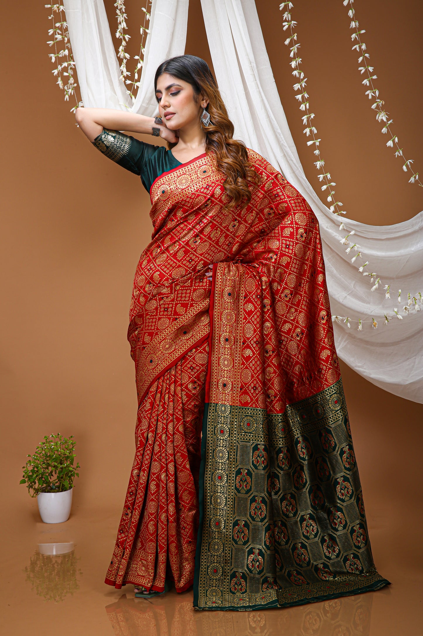 Ravishing Soft Silk Saree With Lovely Blouse Piece