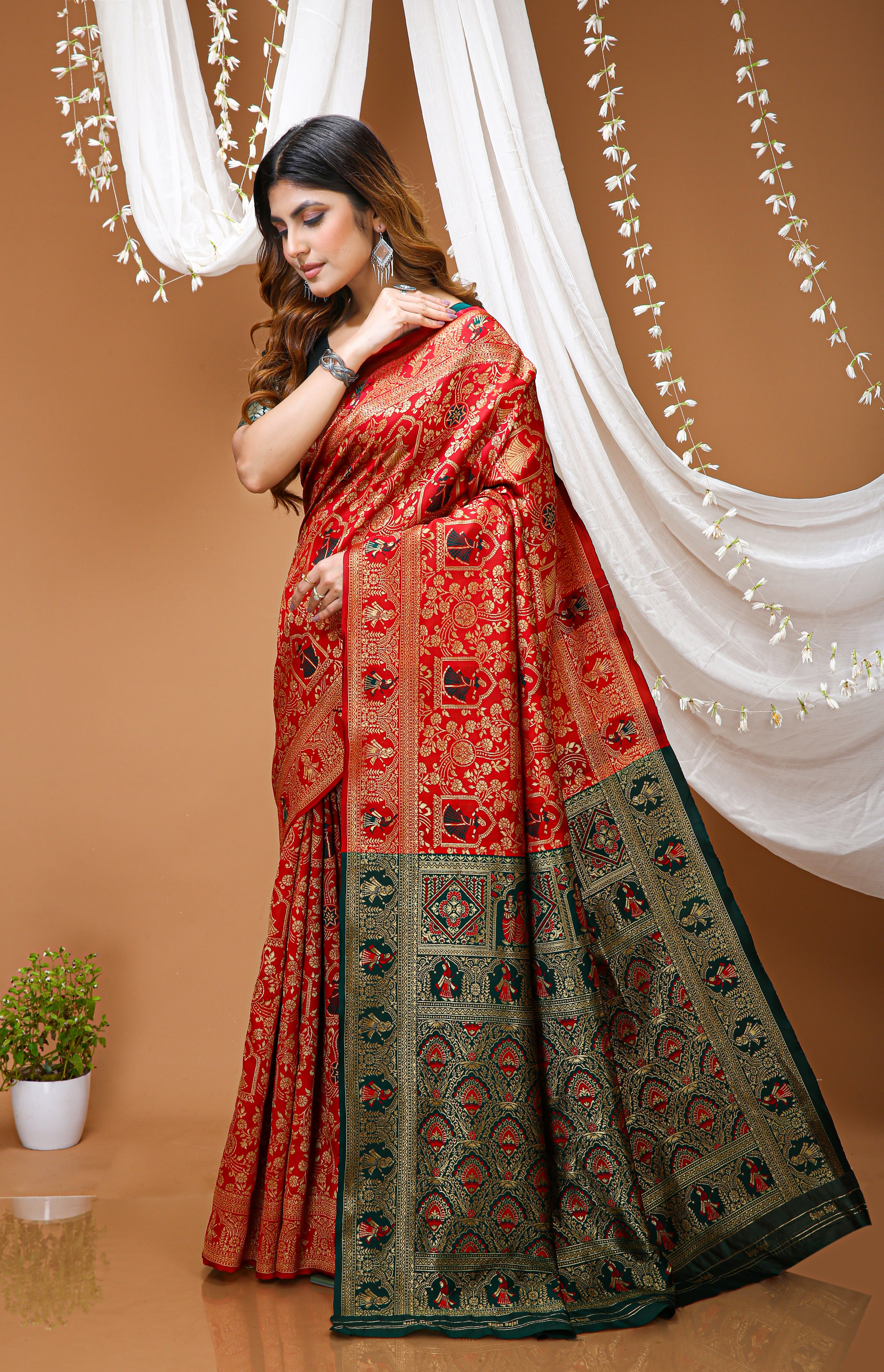 Very Pleasing Soft Silk Saree With Beautiful Blouse Peice