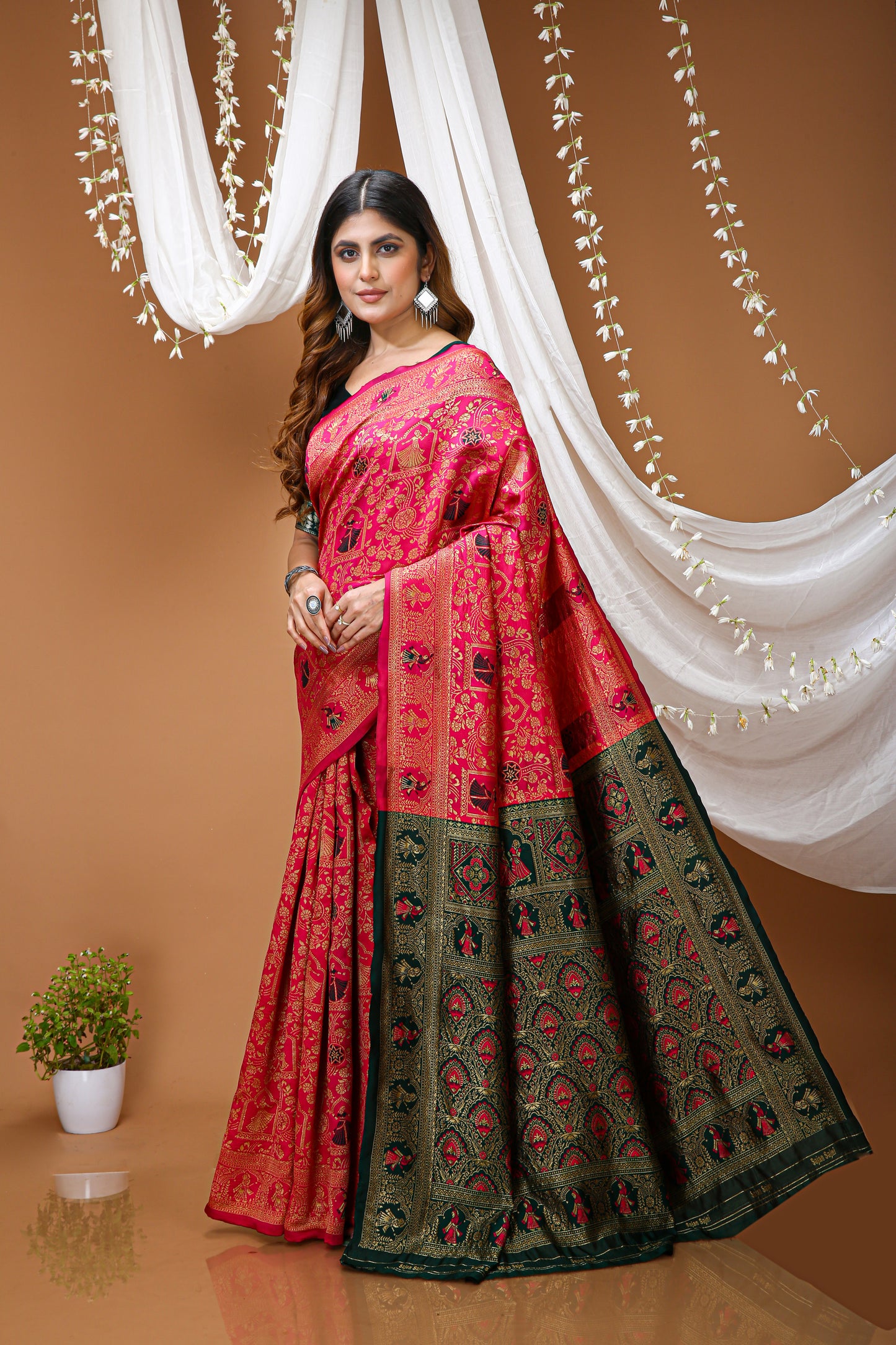 Very Pleasing Soft Silk Saree With Beautiful Blouse Peice