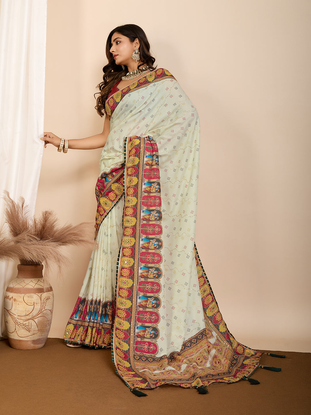Aesthetic Muslin Cotton Printed Saree with Traditional Emboridery Motifs