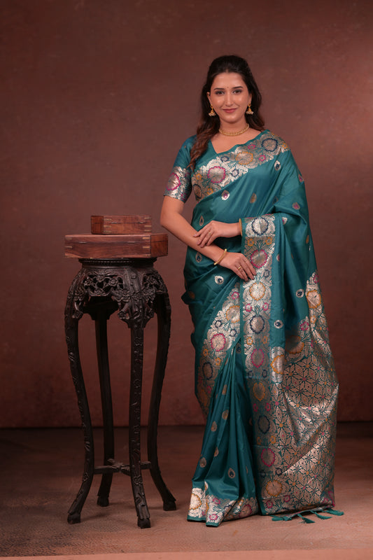 Classic Soft Silk Saree With Zari Weaving & tassels
