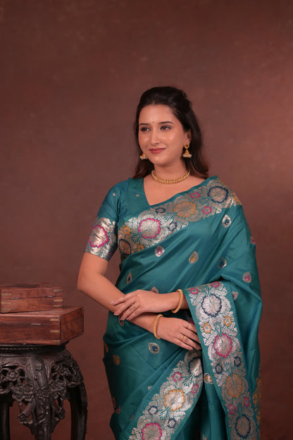 Classic Soft Silk Saree With Zari Weaving & tassels