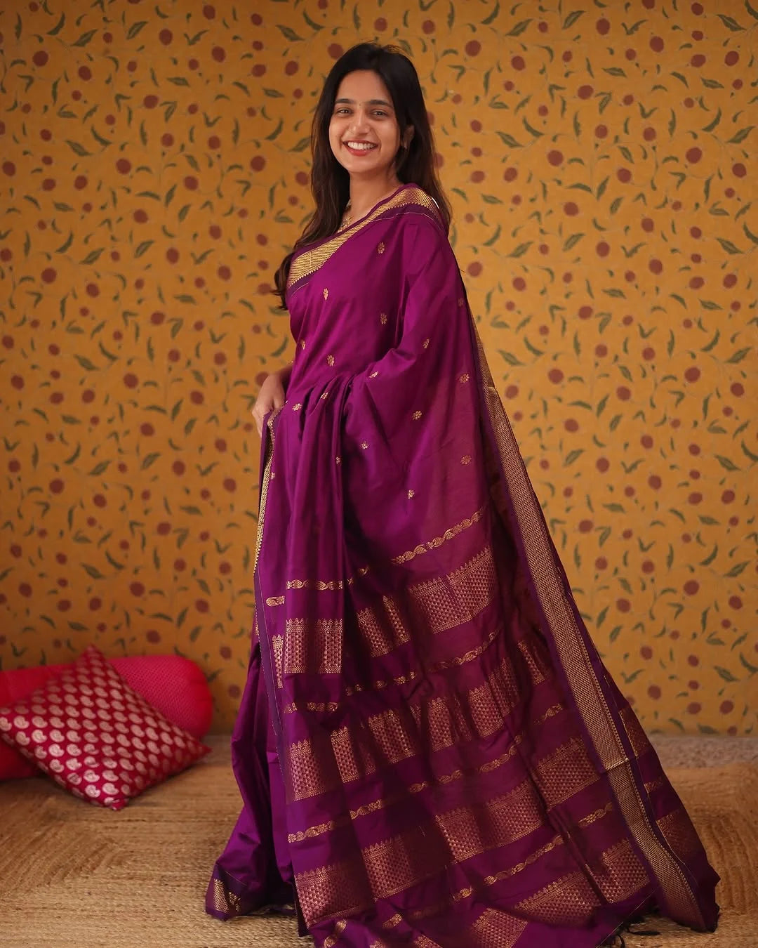 Exquisite Magenta Soft Silk Saree With Classic Blouse Piece