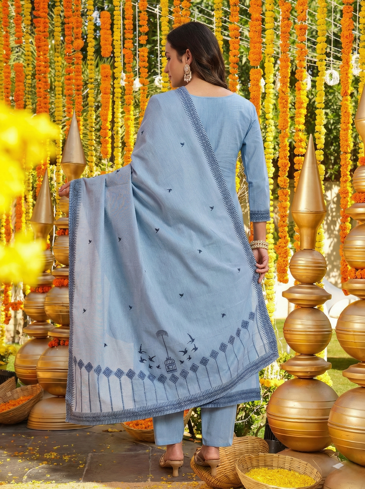 Aarini Skyloom Jequard Weaving Suit Set