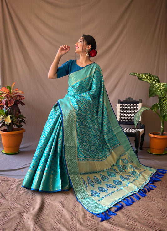 Most Trending Pure Silk Saree In Laheriya Style