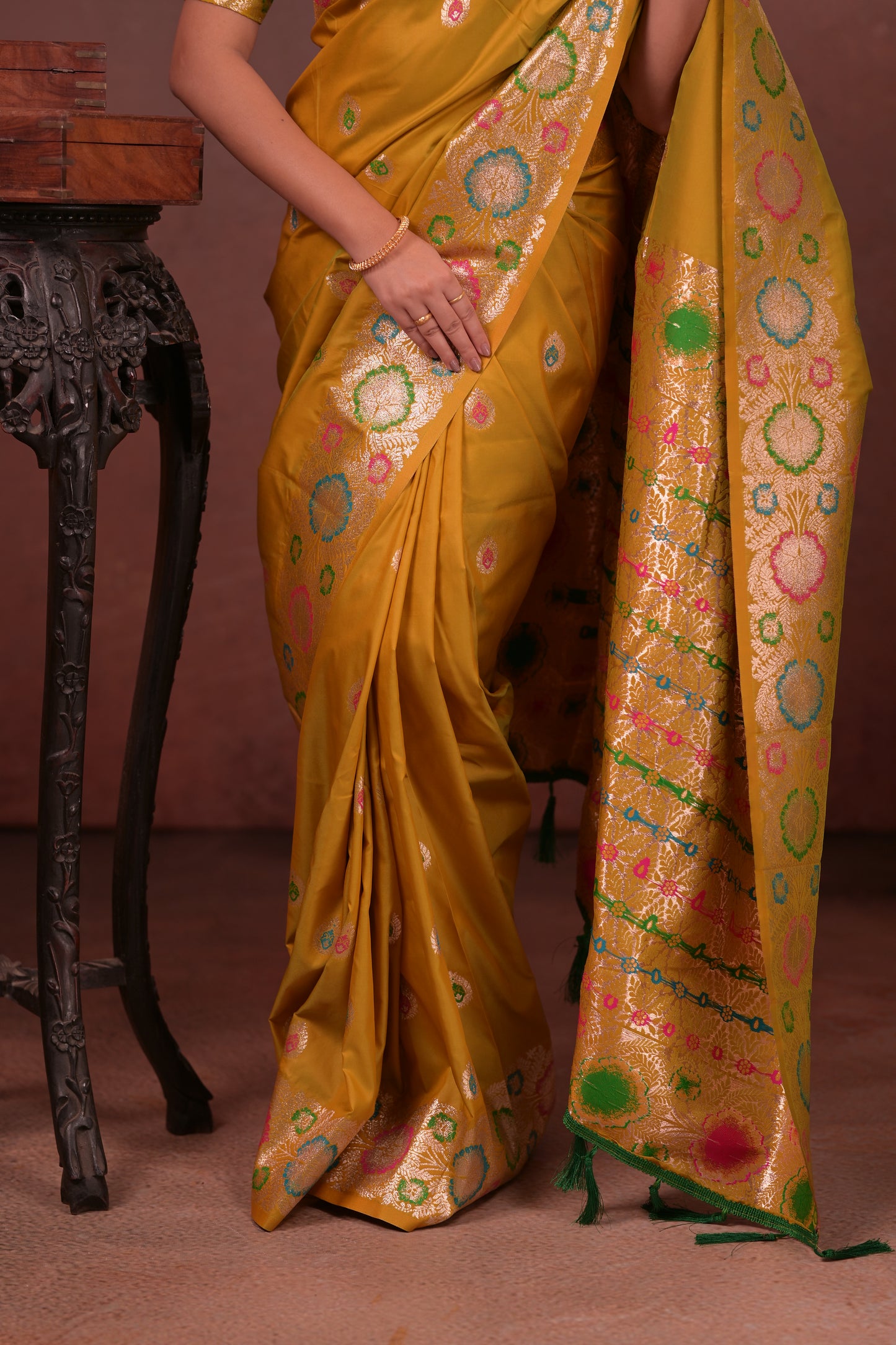 Classic Soft Silk Saree With Zari Weaving & tassels