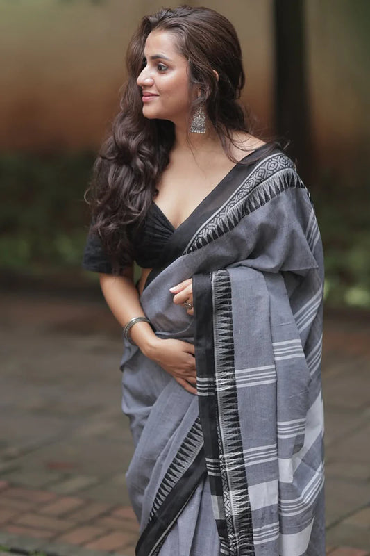 Ravishing Grey Cotton Silk Saree With Radiant Blouse Piece