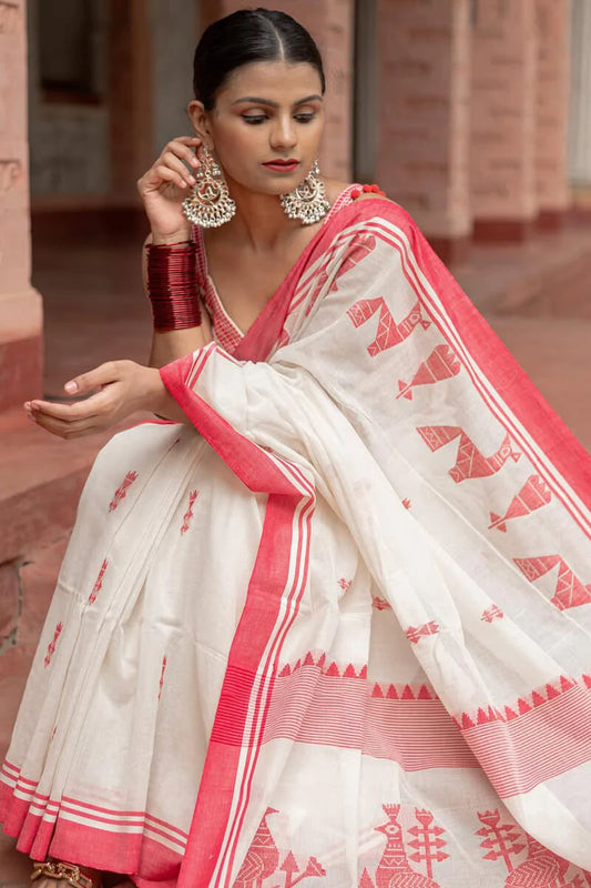 heavenly Off White Cotton Silk Saree With Enamoring Blouse Piece