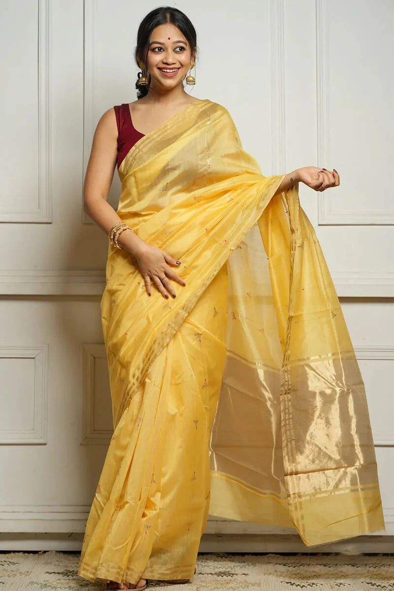 Engaging Yellow Cotton Silk Saree With Stunning Blouse Piece