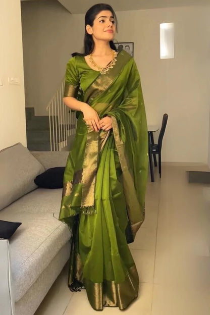 Charming Green Cotton Silk Saree With Beautiful Blouse Piece