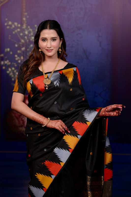 Very Ravishing Soft Silk Saree With Zari Weaving
