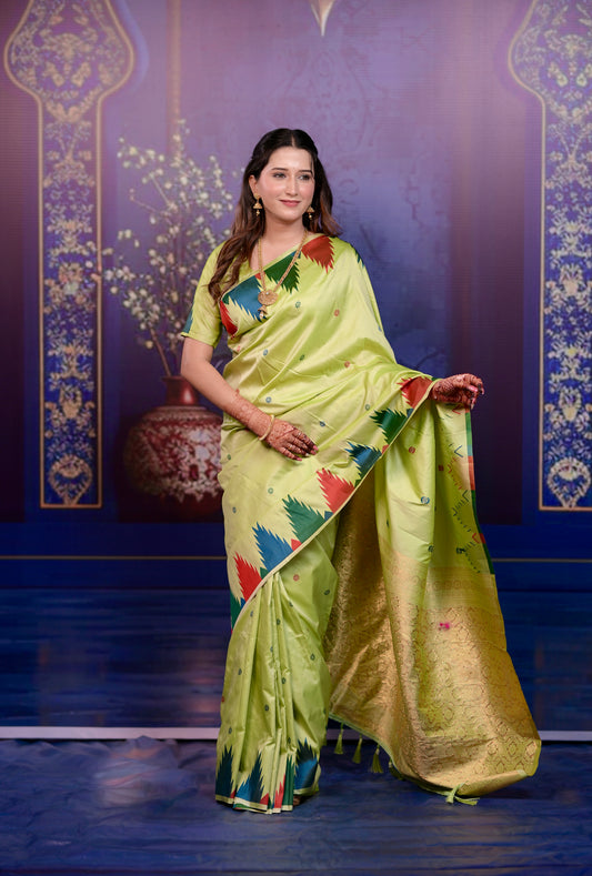 Very Ravishing Soft Silk Saree With Zari Weaving