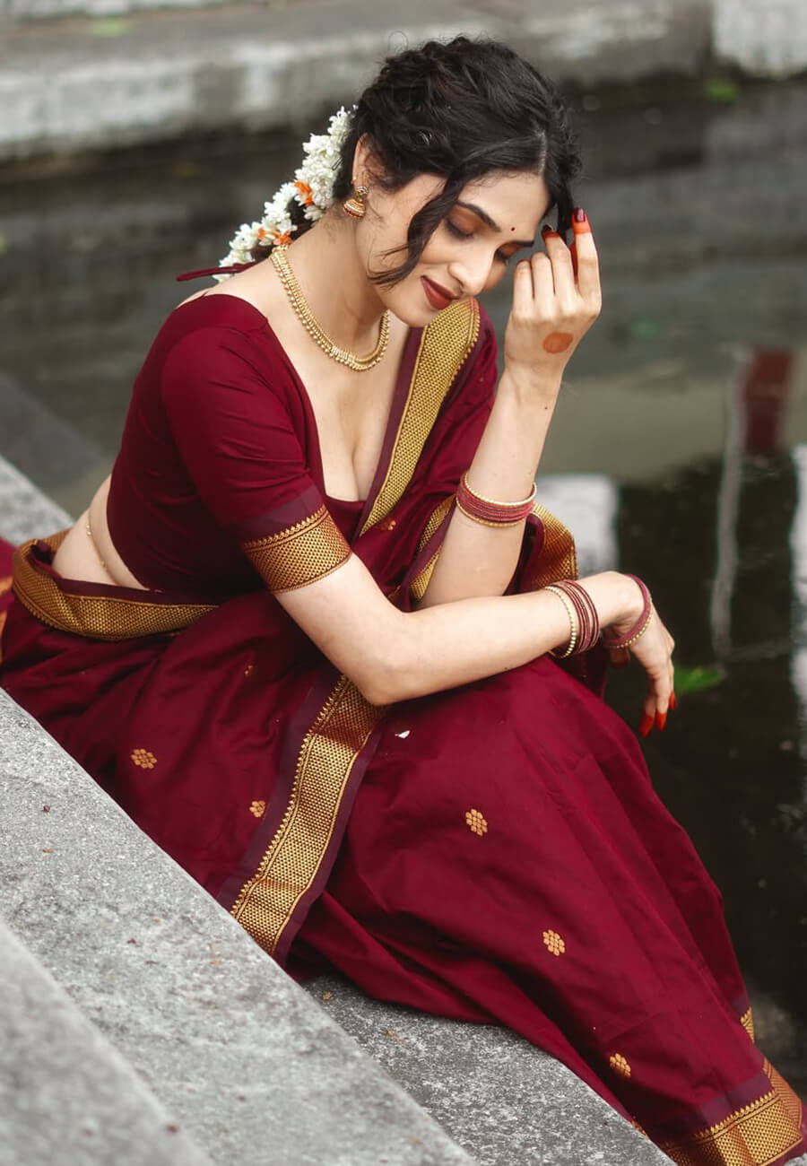 Very Appealing Maroon Soft Silk Saree With Blouse Piece