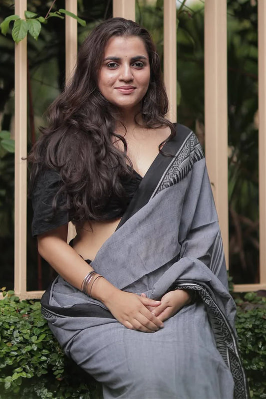 Ravishing Grey Cotton Silk Saree With Radiant Blouse Piece