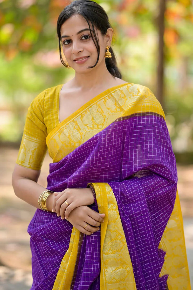 Stunning Purple Soft Silk Saree With Lovely Blouse Piece