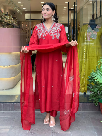 Ravishing Chanderi Silk Emboridery Suit Set