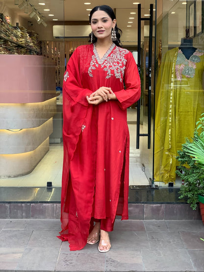 Ravishing Chanderi Silk Emboridery Suit Set