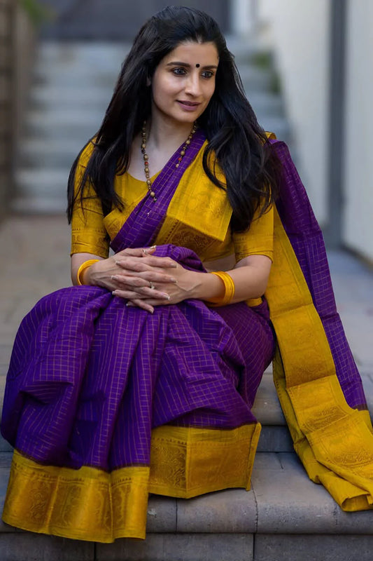 Ravishing Purple Soft Silk Saree With Lovely Blouse Piece
