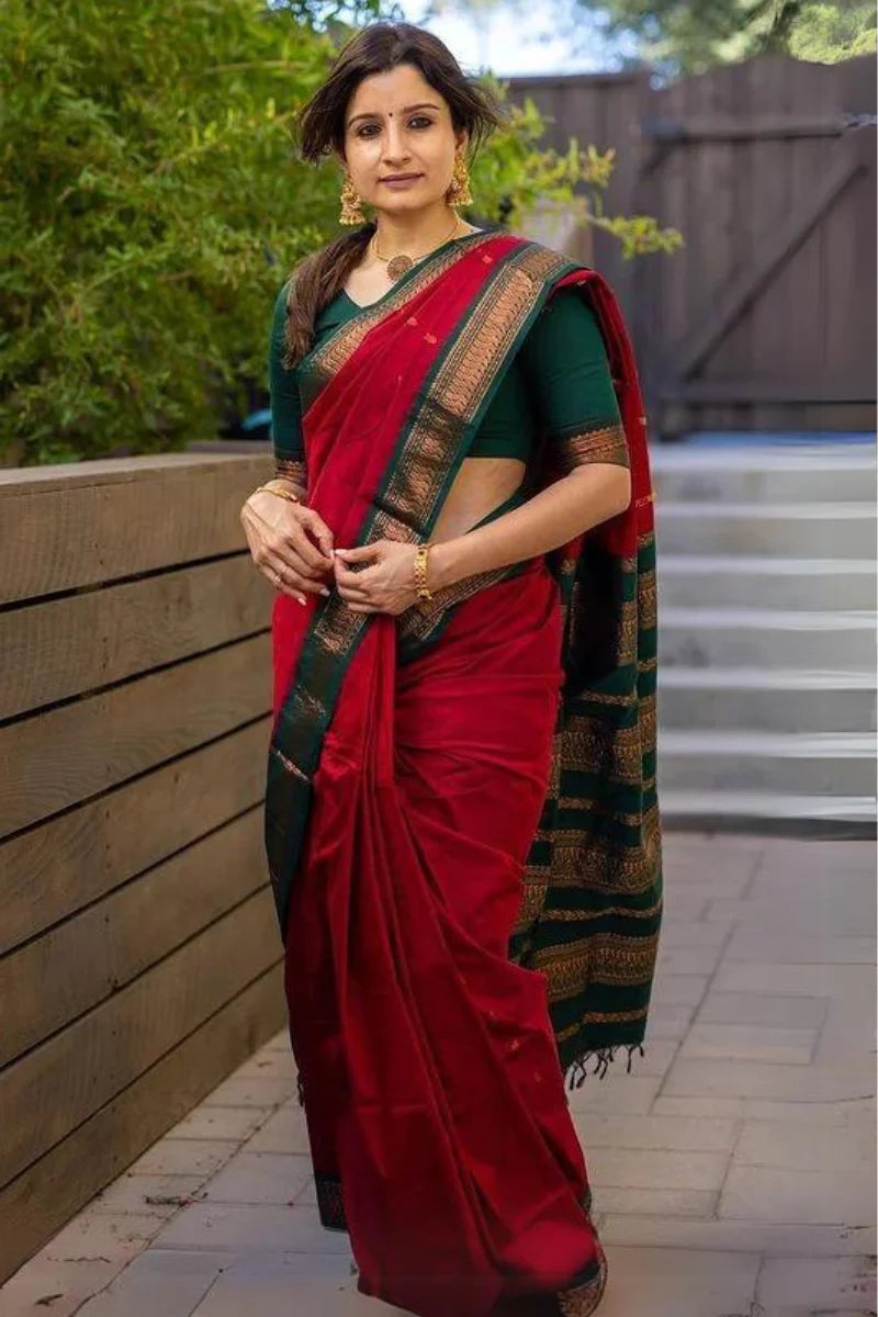 Pretty Red Soft Silk Saree With Unique Blouse Piece