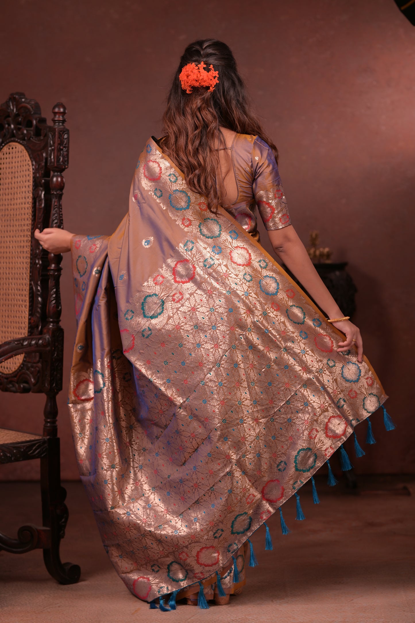 Classic Soft Silk Saree With Zari Weaving & tassels