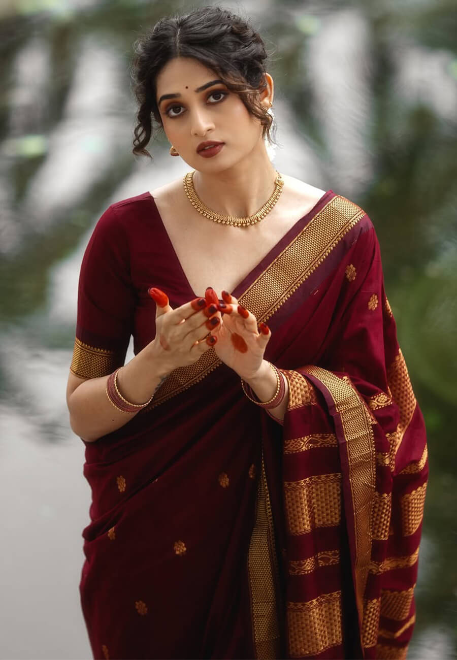 Very Appealing Maroon Soft Silk Saree With Blouse Piece