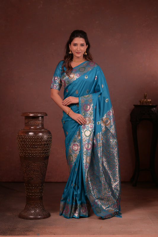 Classic Soft Silk Saree With Zari Weaving & tassels