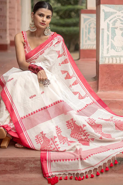 heavenly Off White Cotton Silk Saree With Enamoring Blouse Piece