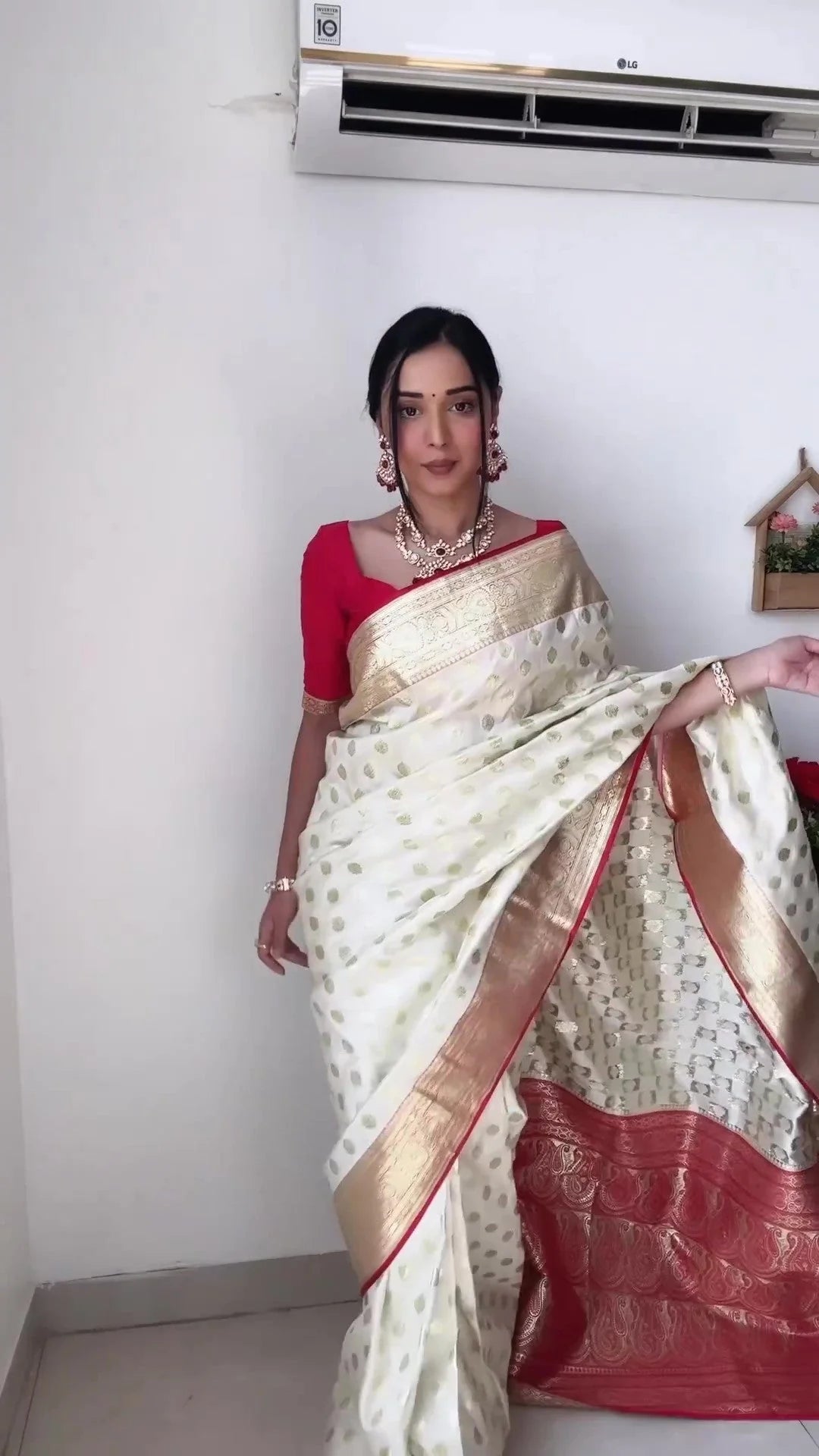 Trending 1 Min Ready To Wear Soft Silk Saree With Blouse