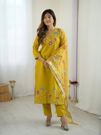 Very Attractive Viscose Silk Embroidery Suit Set