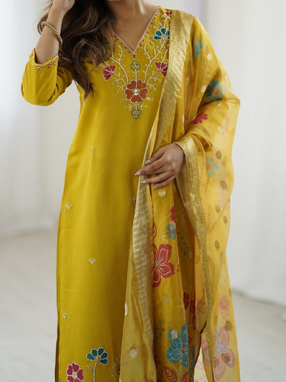 Very Attractive Viscose Silk Embroidery Suit Set