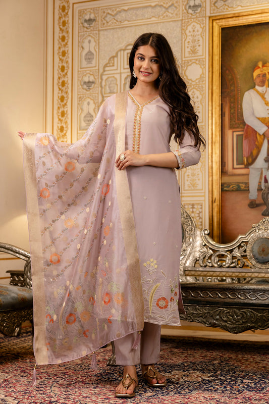 Very Good-Looking Viscose Silk Embroidery Suit Set