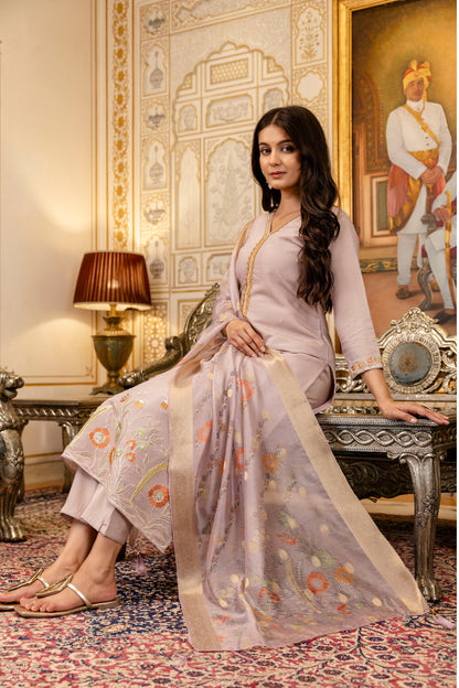Very Good-Looking Viscose Silk Embroidery Suit Set
