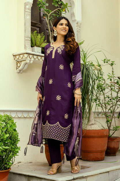 Very Alluring Viscose Silk Embroidery Suit Set